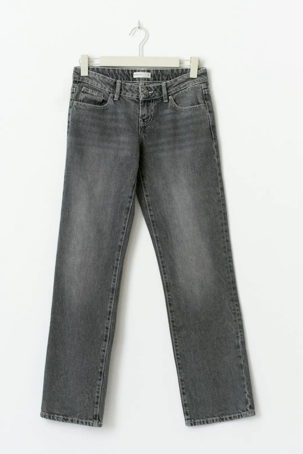 Scandi low straight jeans