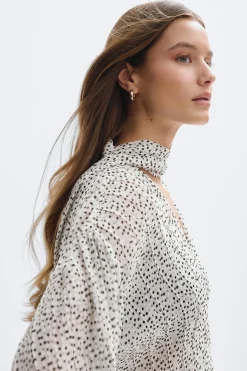 Scarf blouse