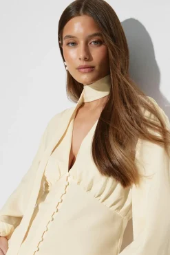 Scarf top