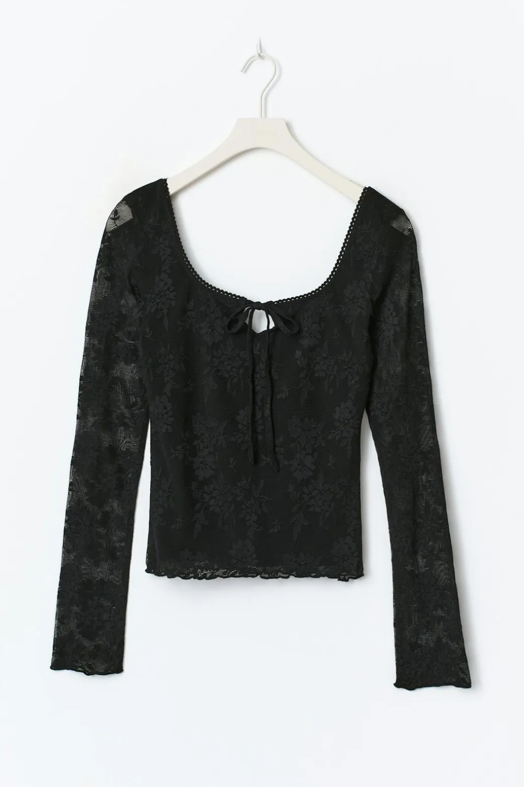 Scoop neck top