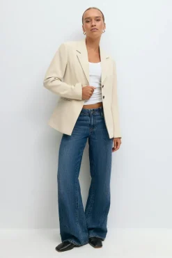 Shaped blazer