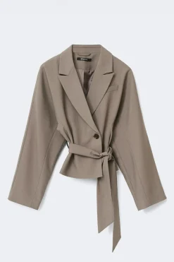 Shaped blazer
