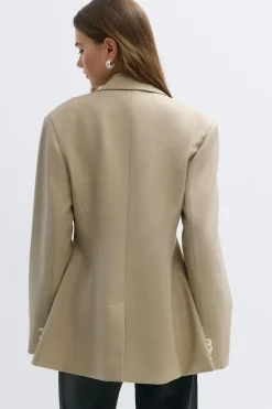 Shaped blazer