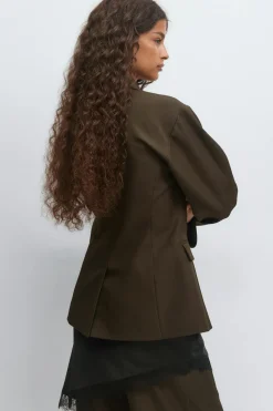 Shaped blazer