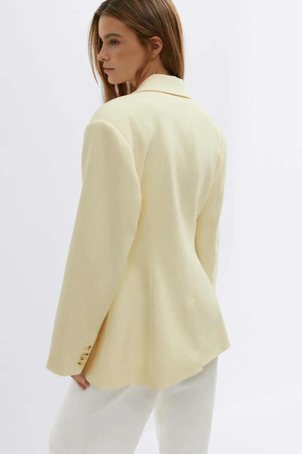 Shaped blazer
