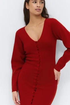 Shaped knitted dress
