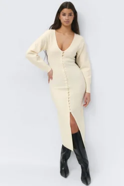 Shaped knitted dress
