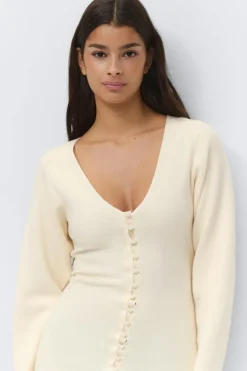 Shaped knitted dress
