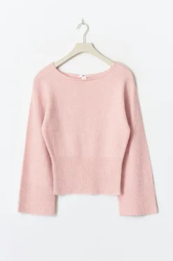 14+ shaped knitted sweater