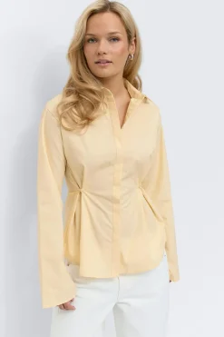 Shaped shirt