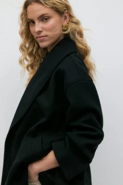 Shawl collar short coat