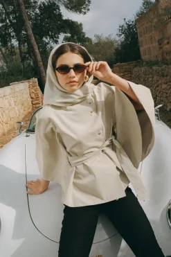 Short cape trench jacket
