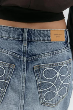 Short denim skirt