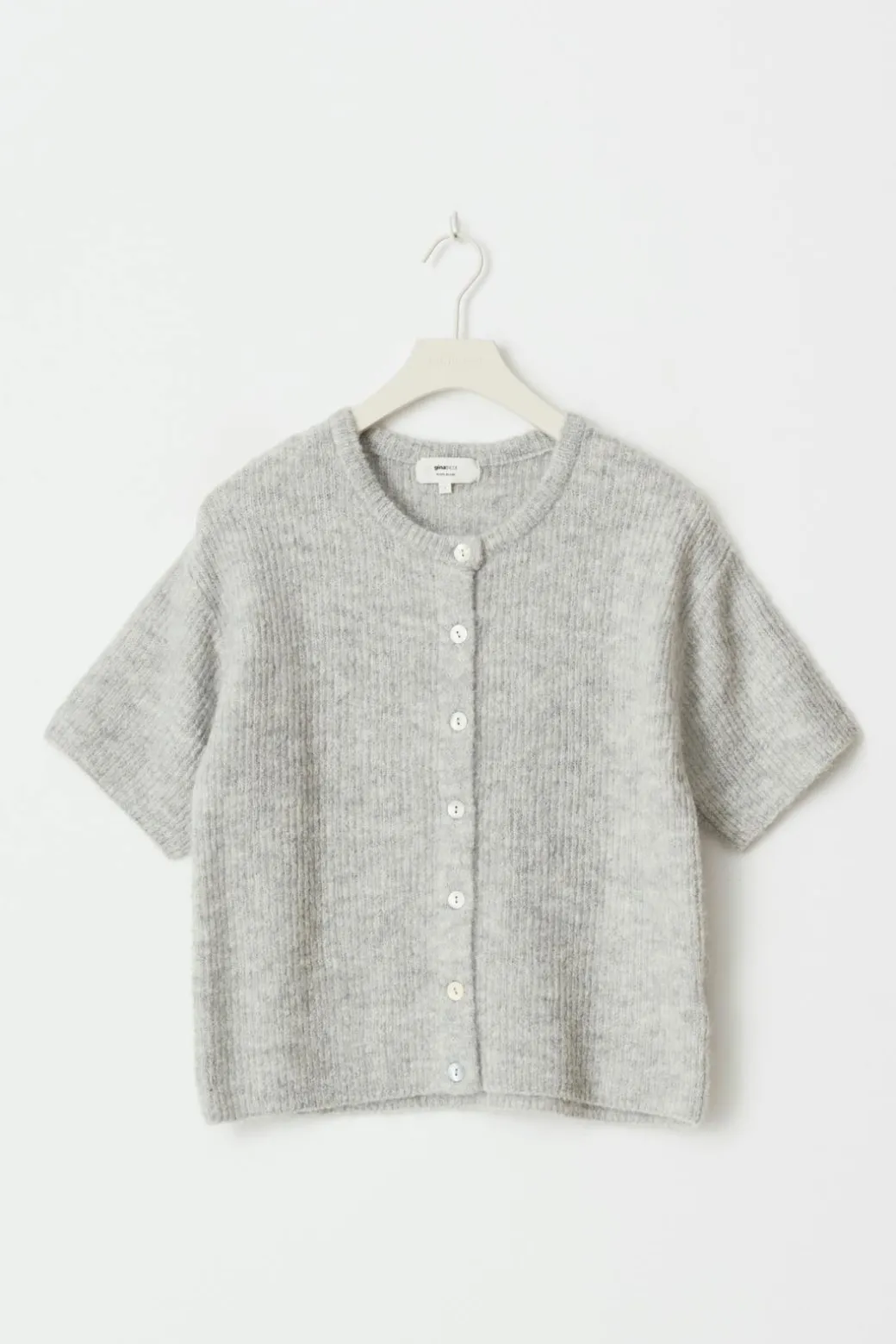 Short sleeve knitted cardigan