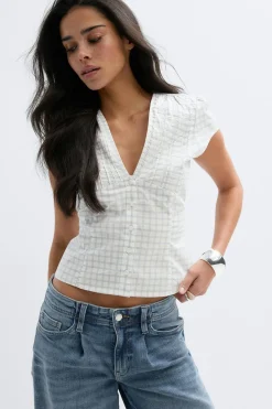 Short sleeve top