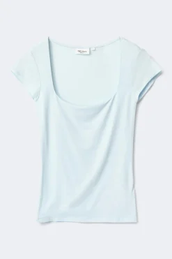 Slim fit short sleeve top