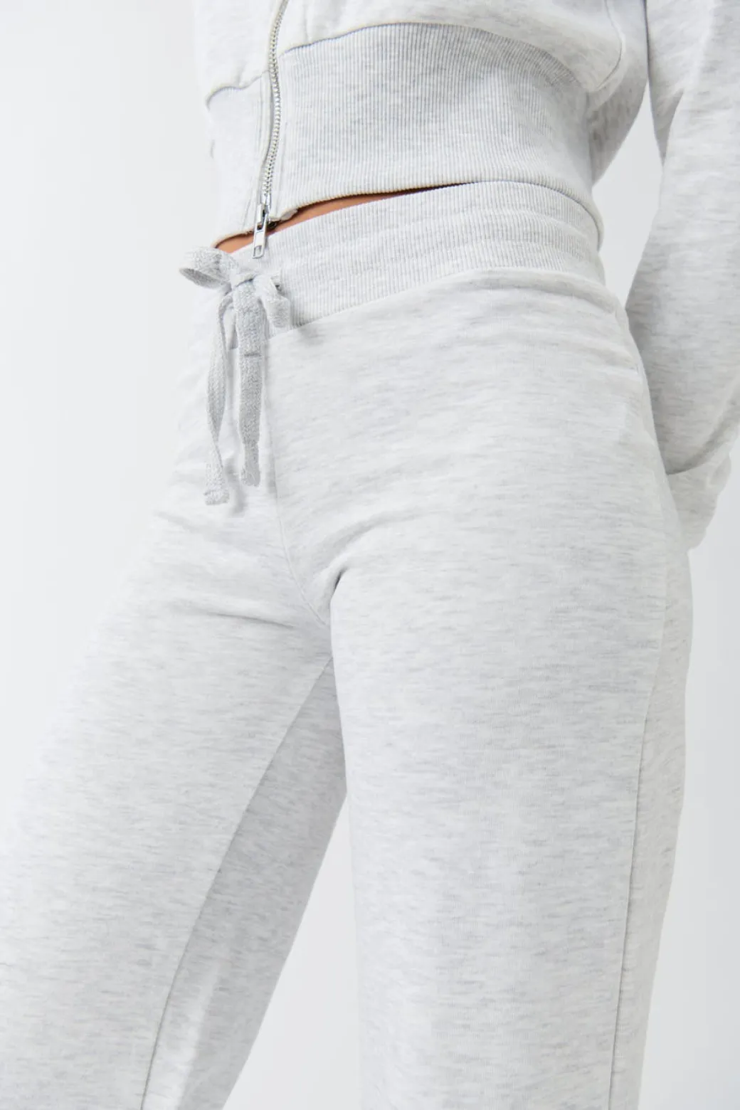 Slim low waist sweatpants