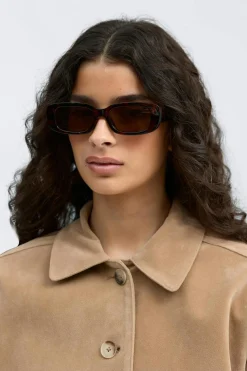 Slim rectangular sunglasses