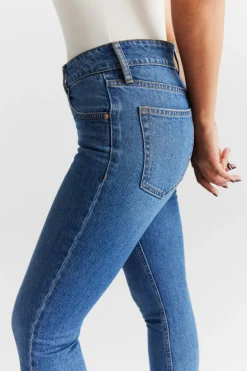 Slim straight jeans