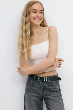 spaghetti strap singlet