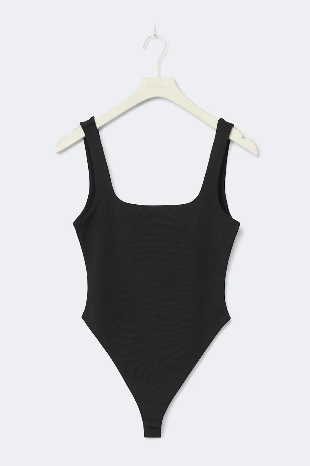 Square neck body
