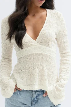 Tie back top