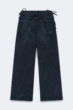 Tied up loose jeans