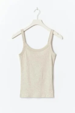 Tight fit rib singlet