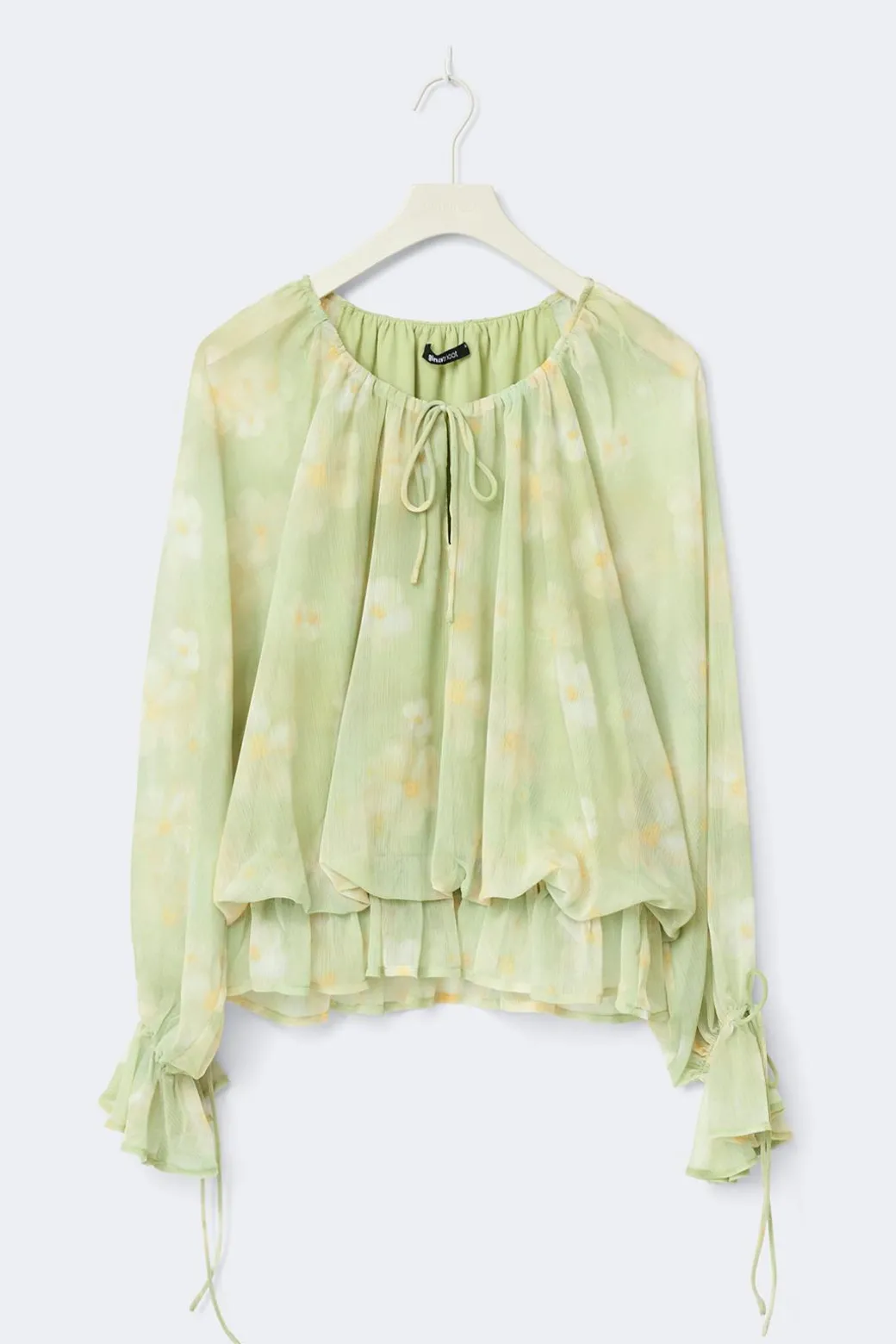 Wavy blouse
