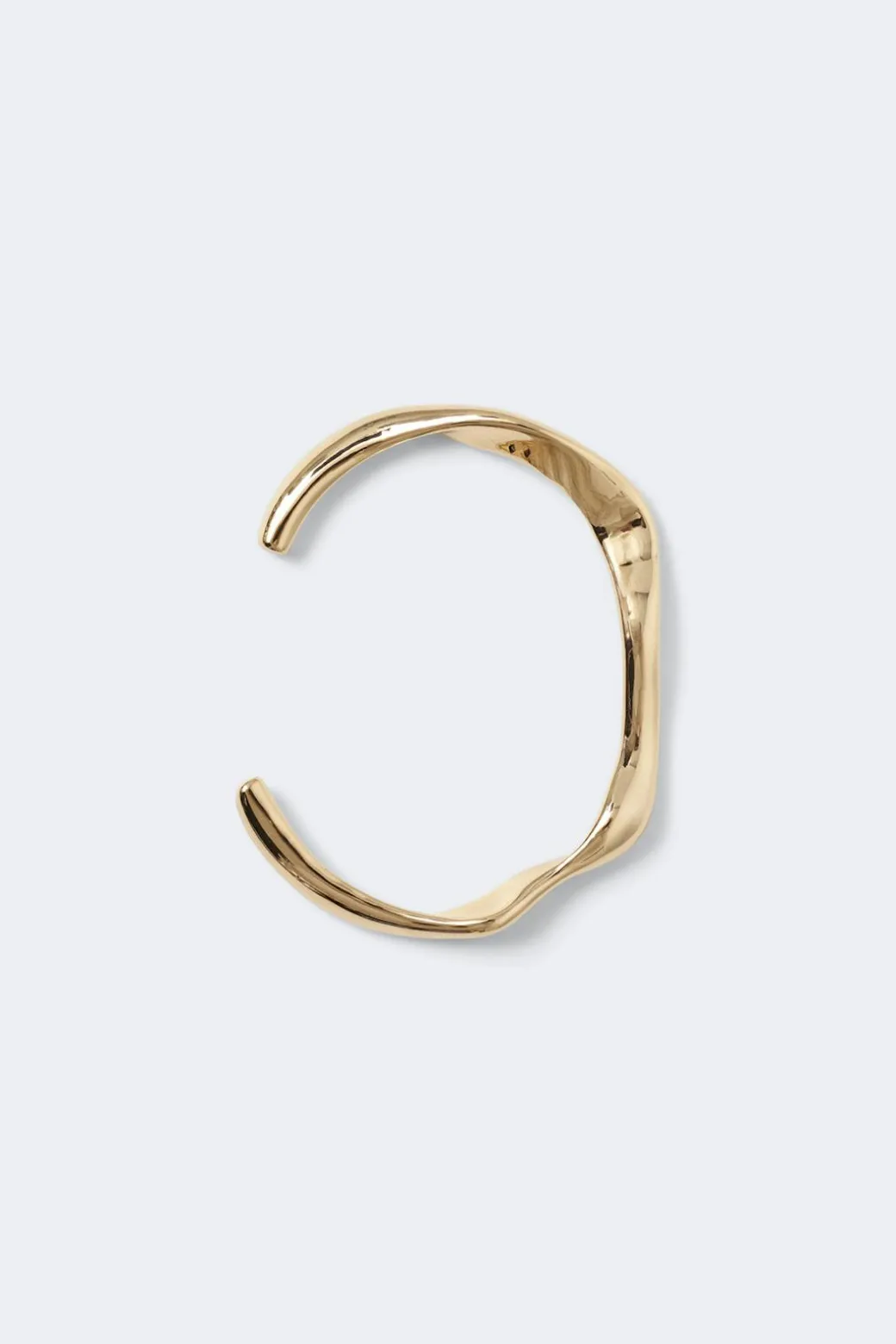 Wavy gold bracelet