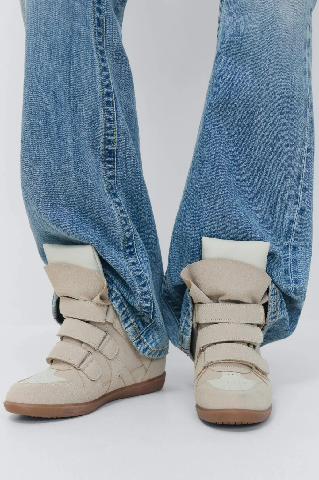 14+ wedge sneakers