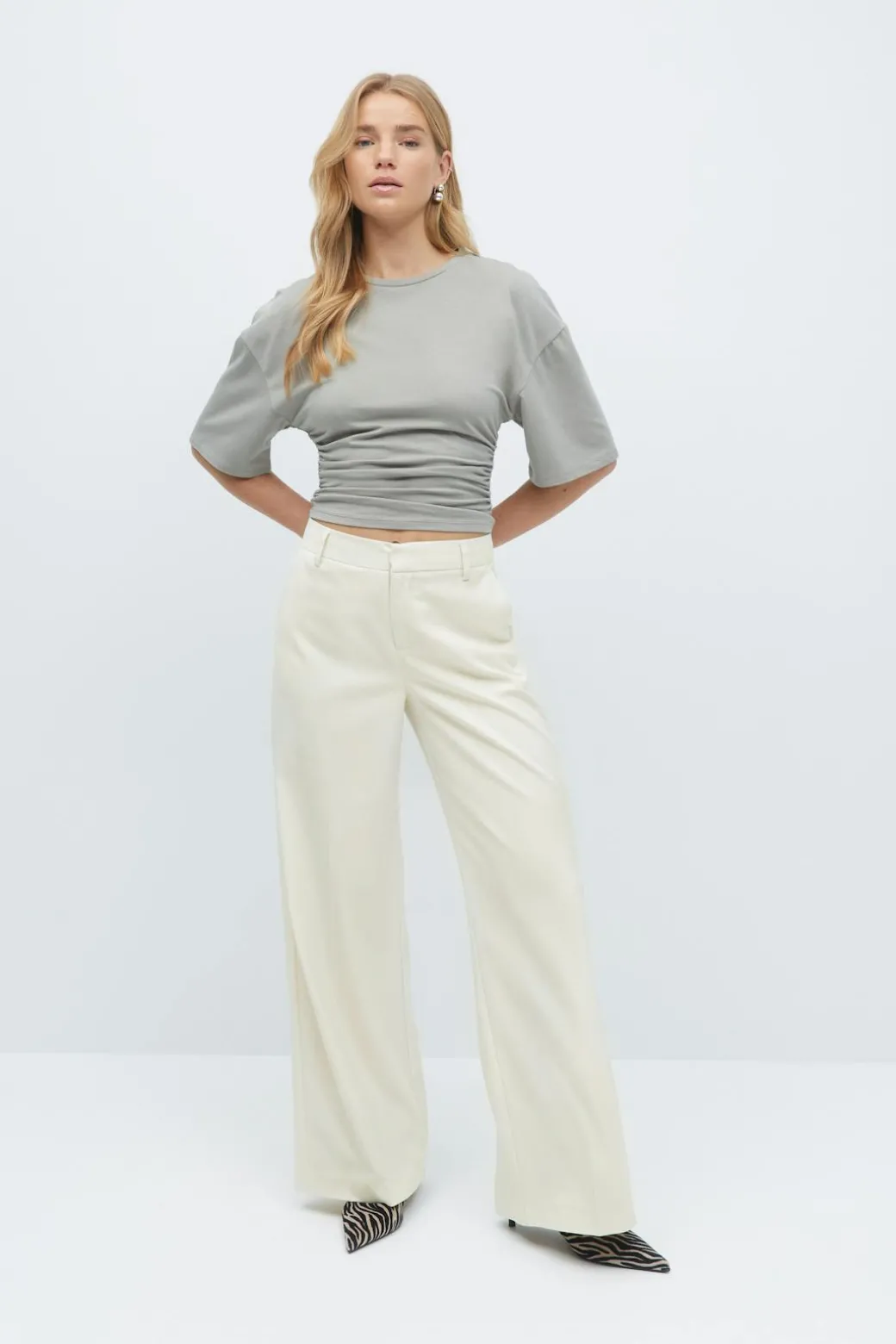 Wide leg suit trousers