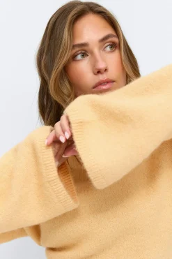 Wide sleeve knitted sweater