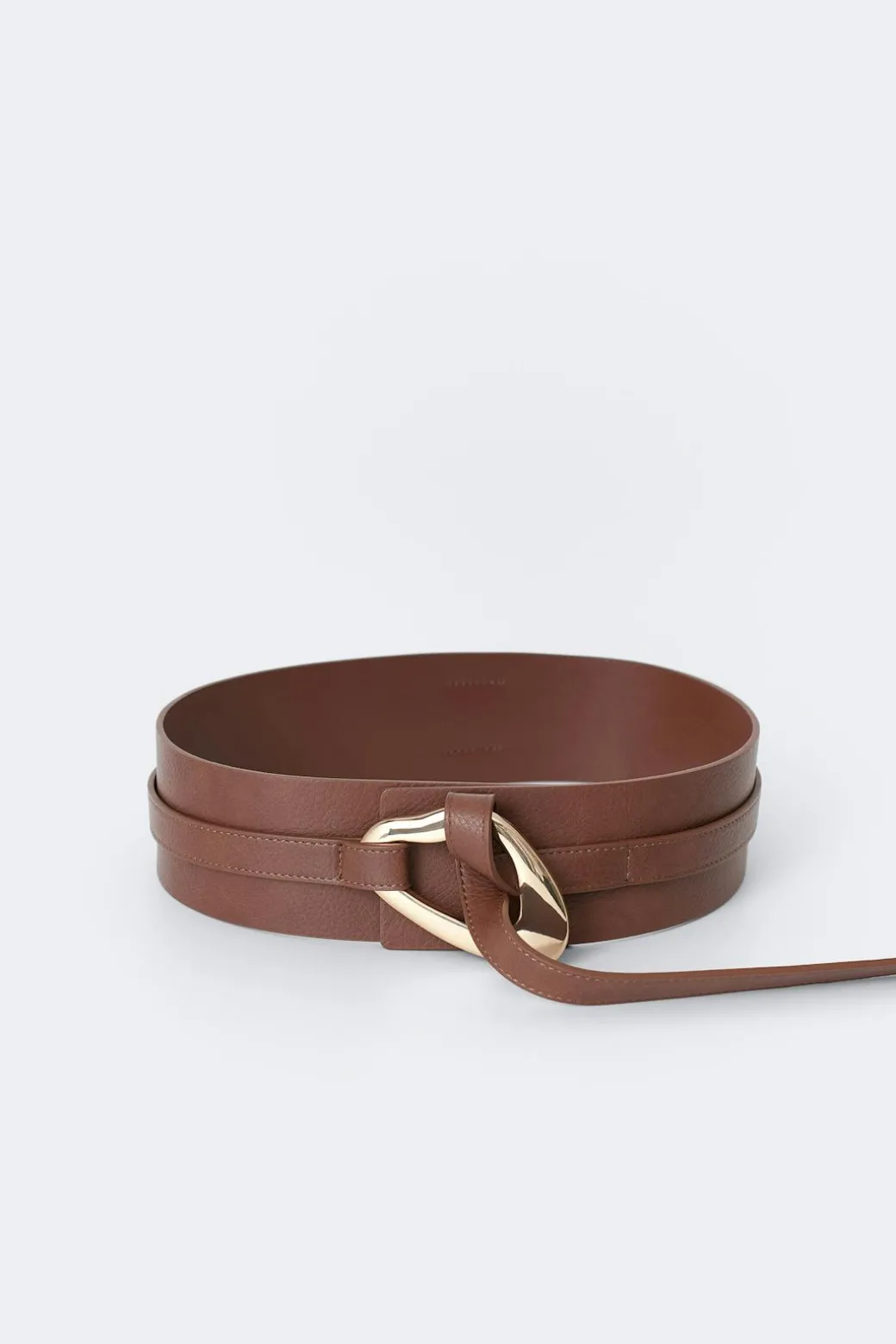 Wide statement belt