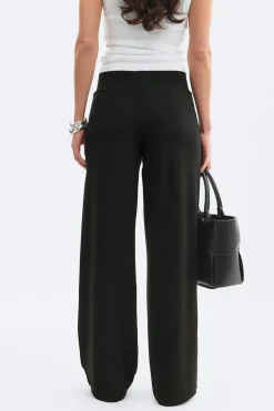 Wide trousers