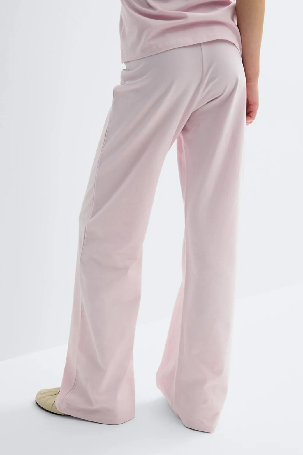 Y detail trousers