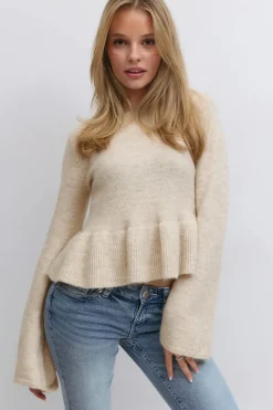 Y knitted peplum sweater