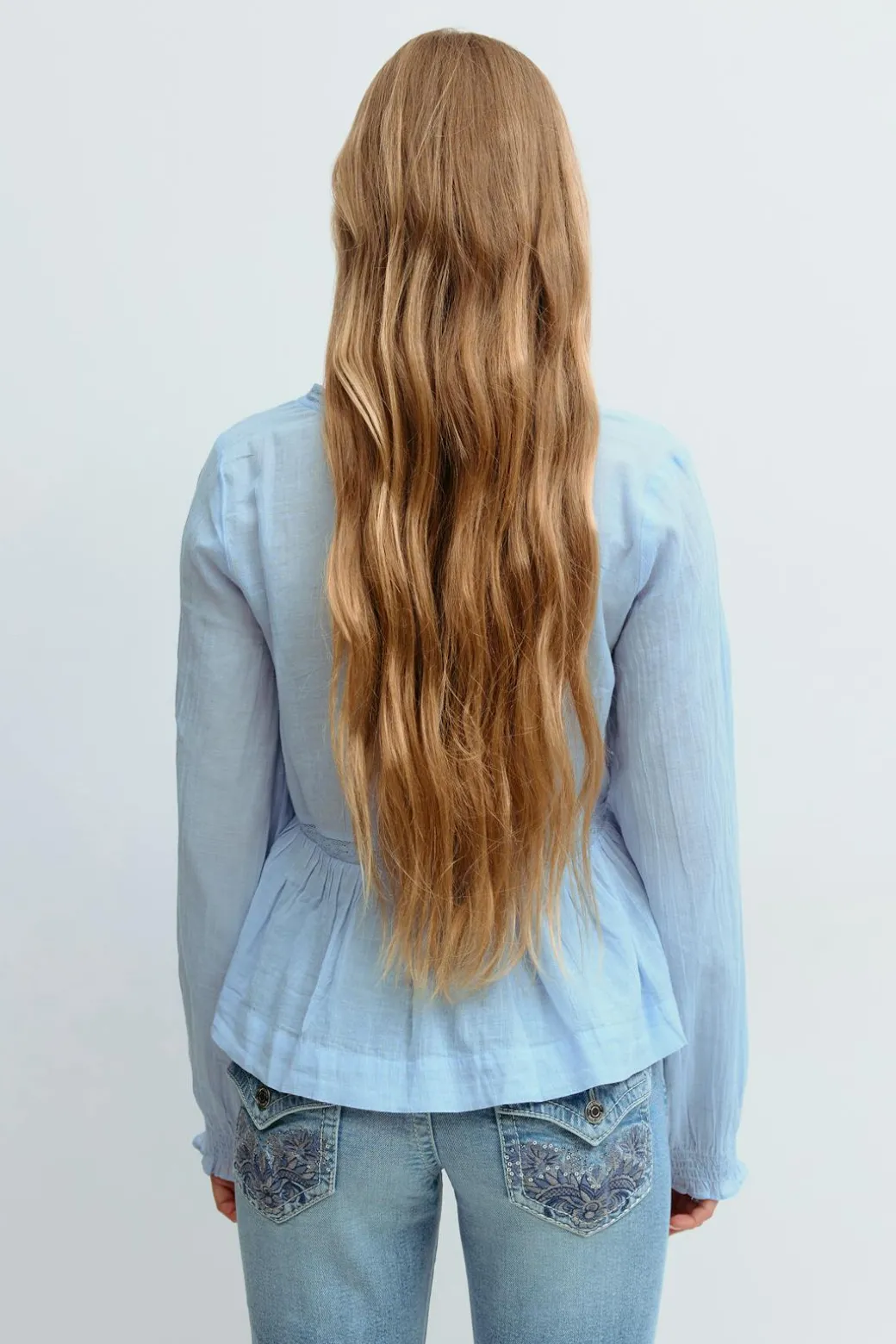 Y lace blouse