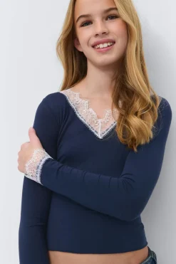 Y lace top