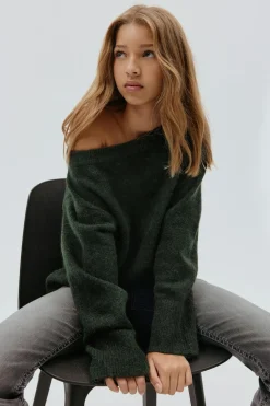 Y oversized knitted sweater