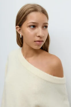 Y oversized knitted sweater
