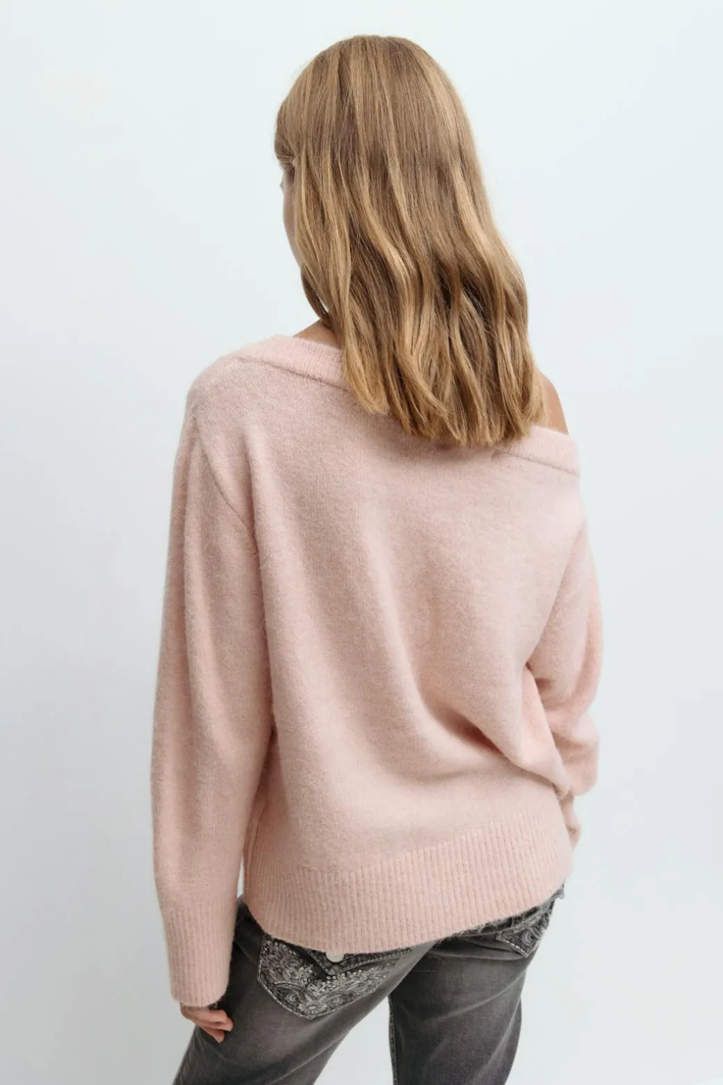 Y oversized knitted sweater
