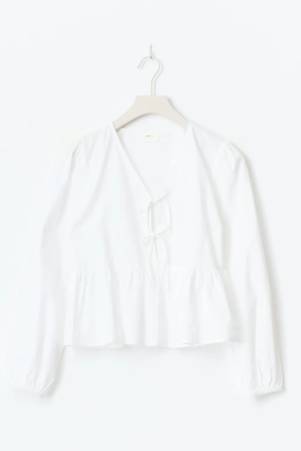 Y puff sleeve blouse